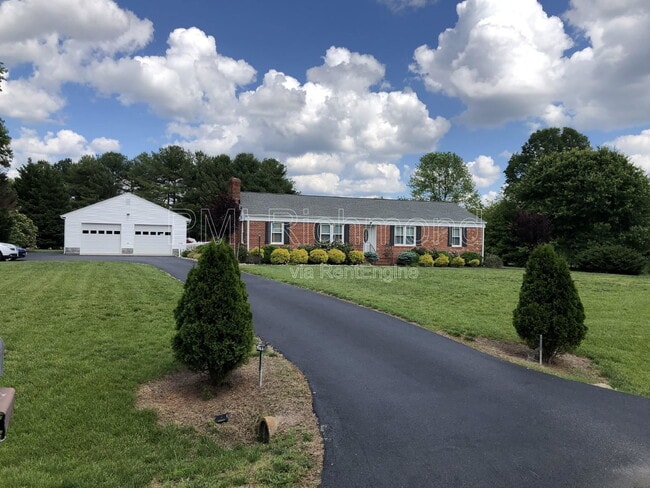 11407 Creery Rd in Glen Allen, VA - Building Photo - Building Photo