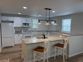 898 Willett Ave in East Providence, RI - Building Photo