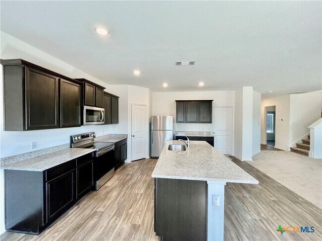 property at 521 Riverdale Dr