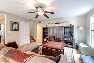 1749 Hawk View Dr in Encinitas, CA - Building Photo - Building Photo