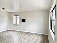 6835 Gentry Ave, Unit B photo'