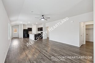 9512 Stallion Dr in Oklahoma City, OK - Building Photo