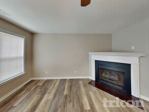 105 Arden Ct in Mount Holly, NC - Building Photo - Building Photo