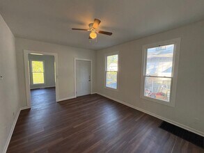 1027 Yale St in Akron, OH - Building Photo - Building Photo
