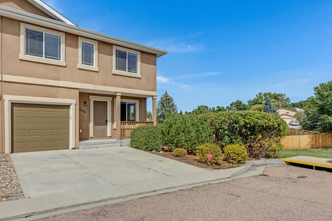 2642 Lynbarton Point