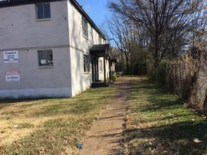 Esquire Apartments in Memphis, TN - Building Photo - Other