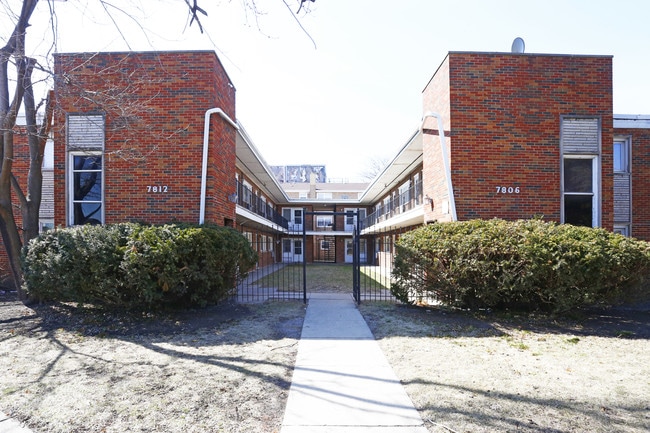 7806-7812 S Troy in Chicago, IL - Building Photo - Building Photo