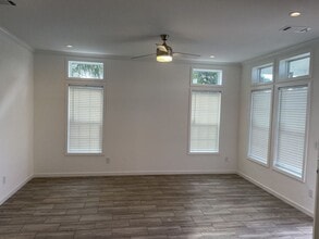 6902 42nd Trail N in Riviera Beach, FL - Building Photo - Building Photo