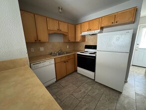 4001 Doraine Ct in Killeen, TX - Foto de edificio - Building Photo