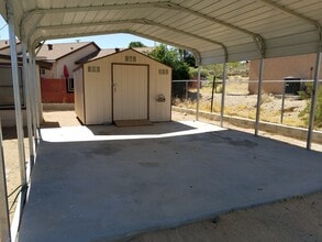 6182 El Reposo St in Joshua Tree, CA - Building Photo - Building Photo