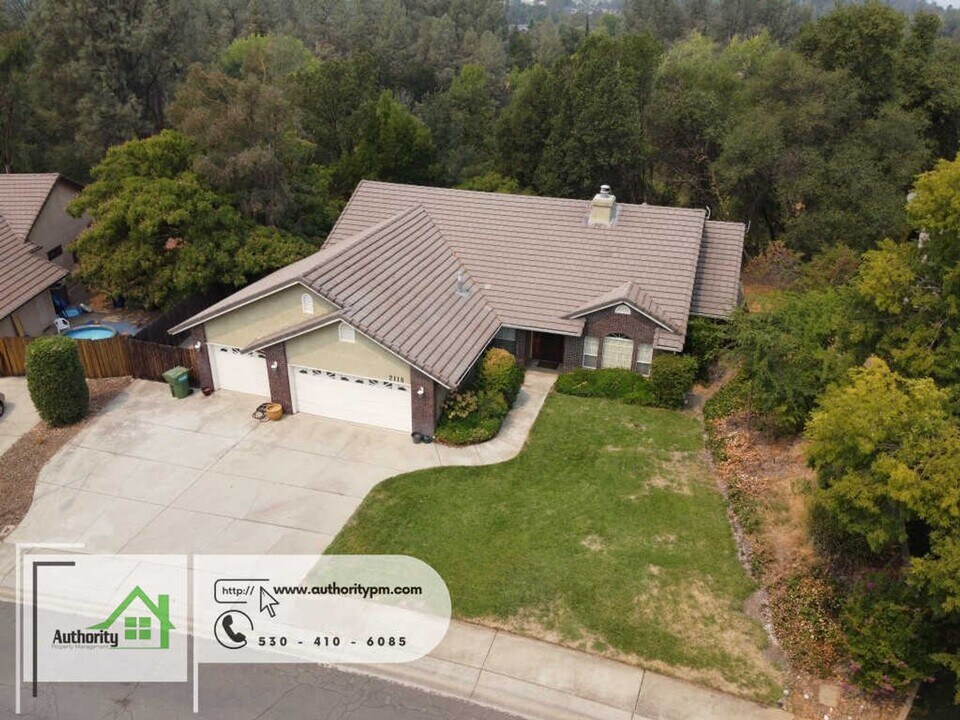 2118 Sophy Pl in Redding, CA - Building Photo