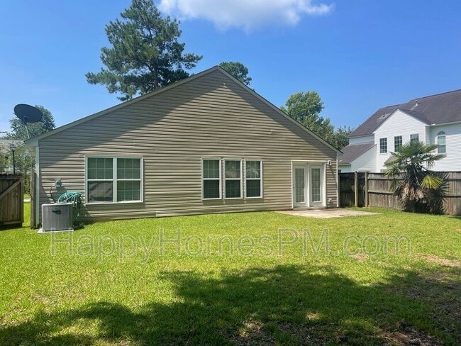 101 Sparkleberry Ln in Ladson, SC - Building Photo - Building Photo