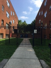 4732 Benning Rd SE in Washington, DC - Building Photo - Building Photo