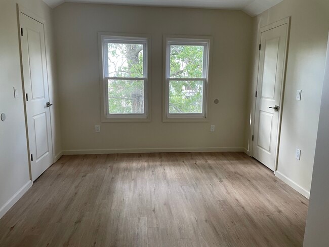 140 Fabyan Pl, Unit #3 in Newark, NJ - Foto de edificio - Building Photo