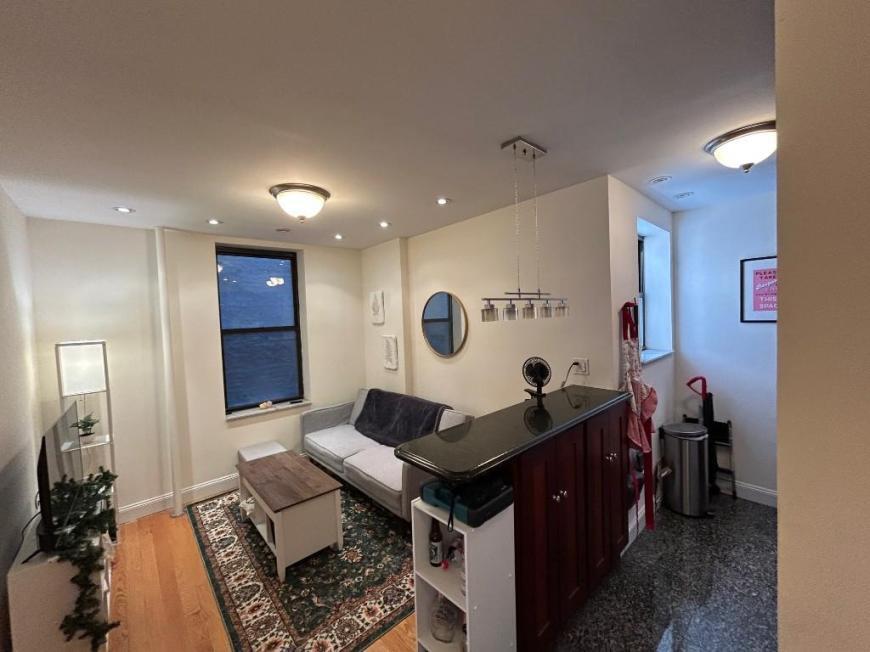 400 E 91st St in New York, NY - Building Photo