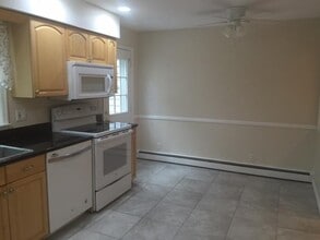 143 Dickinson Ave in East Northport, NY - Building Photo - Building Photo