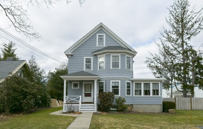 property at 39 Warren Ave