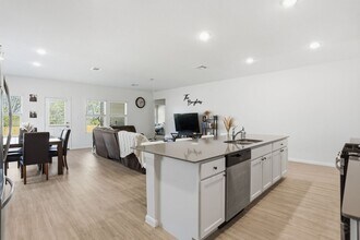 4935 Legacy Trl in Von Ormy, TX - Building Photo - Building Photo