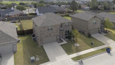 1305 Benwick Dr in Van Alstyne, TX - Building Photo - Building Photo