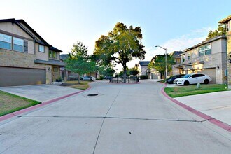 10503 Turnbull Loop in Austin, TX - Building Photo - Building Photo