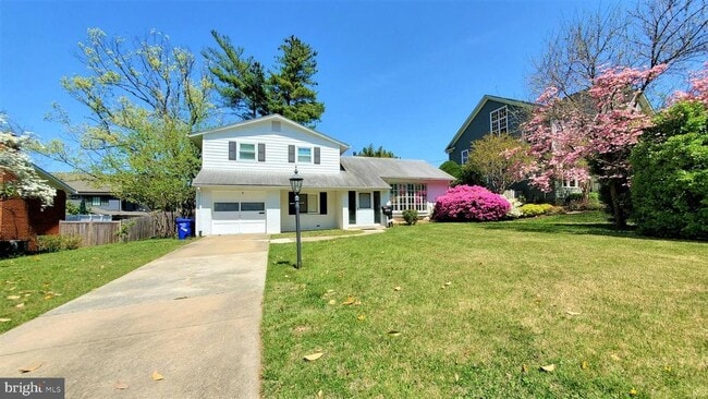 property at 6405 Middleburg Ln
