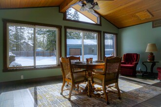 145 Sapphire Ct in Whitefish, MT - Building Photo - Building Photo