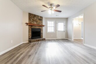 620 Wayside Dr in Lawrenceville, GA - Building Photo - Building Photo