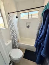 2420 Brooklyn Bridge St in Las Vegas, NV - Foto de edificio - Building Photo