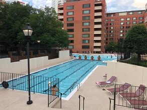 1111 Arlington Blvd, Unit 720 in Arlington, VA - Building Photo - Building Photo