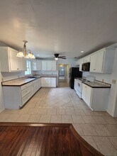 421 E F St in Russellville, AR - Building Photo - Building Photo