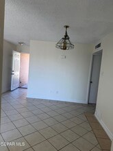 8916 Leo St in El Paso, TX - Building Photo - Building Photo