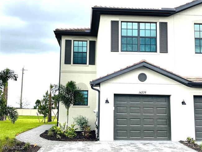 property at 14279 Pine Lodge Ln