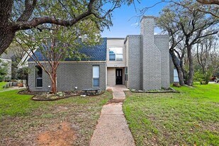 2158 Fleur De Lis Ct in Arlington, TX - Building Photo
