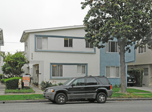 256 S Doheny Dr in Beverly Hills, CA - Building Photo - Building Photo