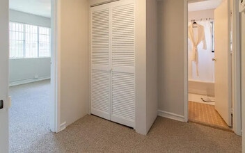 Lake Ivanhoe Shores Apartments in Orlando, FL - Foto de edificio - Building Photo