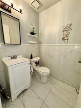 6924 W Welsh Cir in Las Vegas, NV - Building Photo - Building Photo