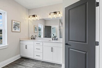 Noble Place Townhomes in Nashville, TN - Foto de edificio - Building Photo