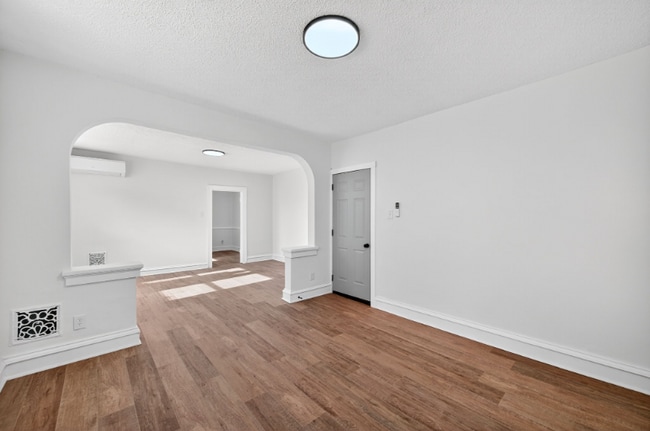 5803 S Kings Highway Blvd in St. Louis, MO - Building Photo - Building Photo