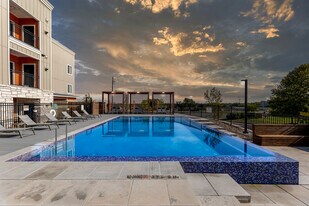 Bridges at Cameron in Austin, TX - Building Photo