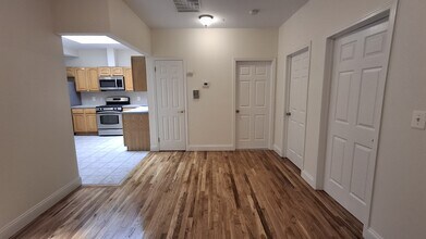514 25th St, Unit 206 in Union City, NJ - Foto de edificio - Building Photo