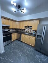 1949 Kennedy Dr in McLean, VA - Building Photo