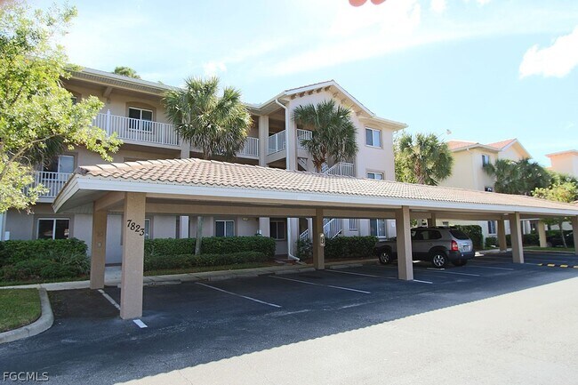 property at 7823 Regal Heron Cir