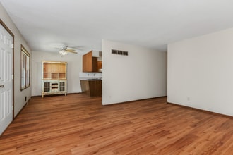 4421 Sterling Ave in Kansas City, MO - Building Photo - Building Photo