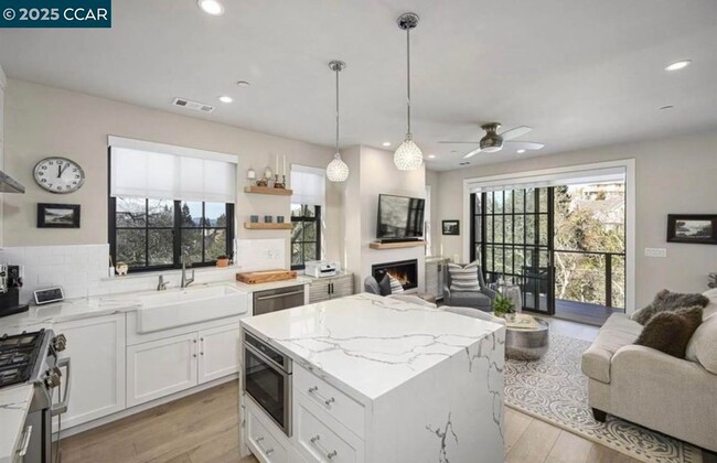 property at 3075 Stonegate Dr