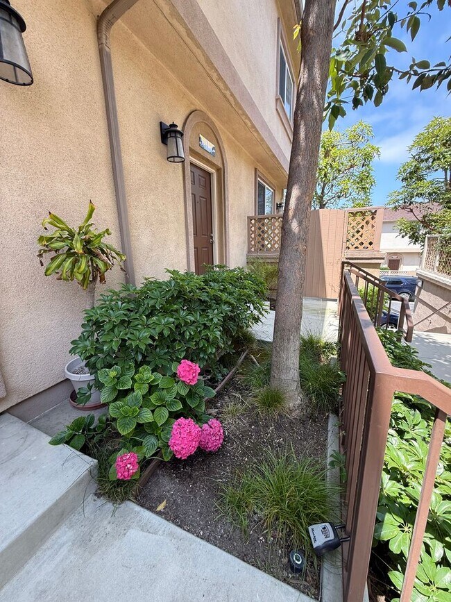 1419 Lomita Blvd in Los Angeles, CA - Building Photo - Building Photo