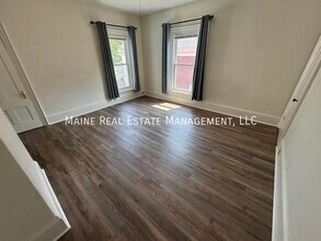 147 Essex St in Bangor, ME - Building Photo - Building Photo