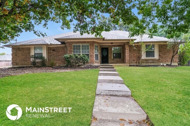 property at 1316 Spyglass Dr