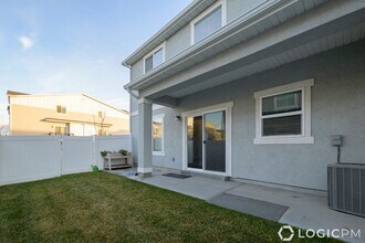 4234 W Palisade Park Ct in Riverton, UT - Building Photo - Building Photo
