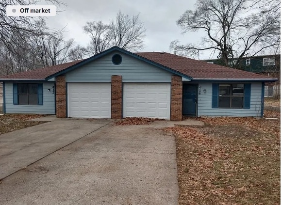 property at 412 N Gilbert St