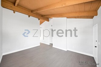 10950 Saticoy St in Los Angeles, CA - Building Photo - Building Photo